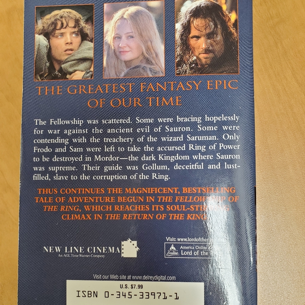 The Lord of the Rings: The Two Towers Book - Picture 2 of 3